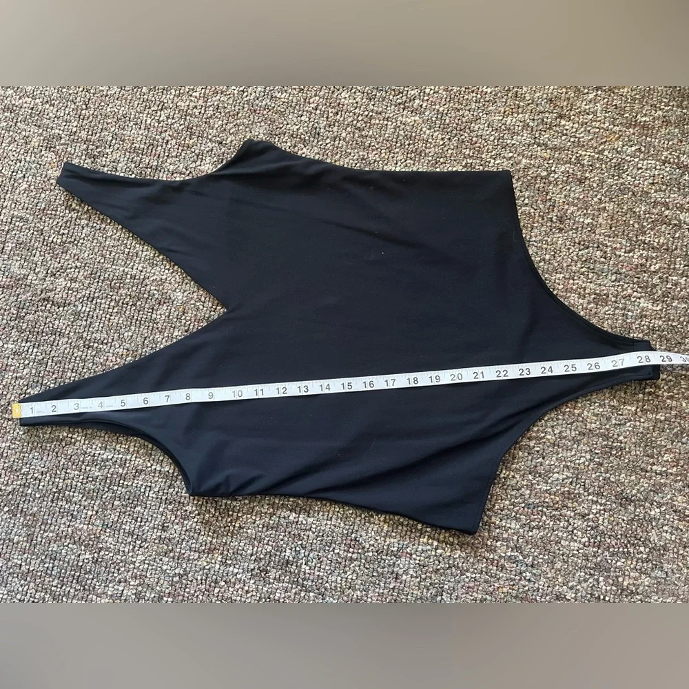 Black V-Neck Sleek Sleeveless Thong Bodysuit Size XL Basic Essential Stretch